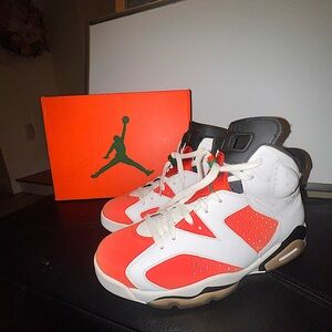 Authentic:Jordan’s retro 6s Gatorade edition. White/orange/cream